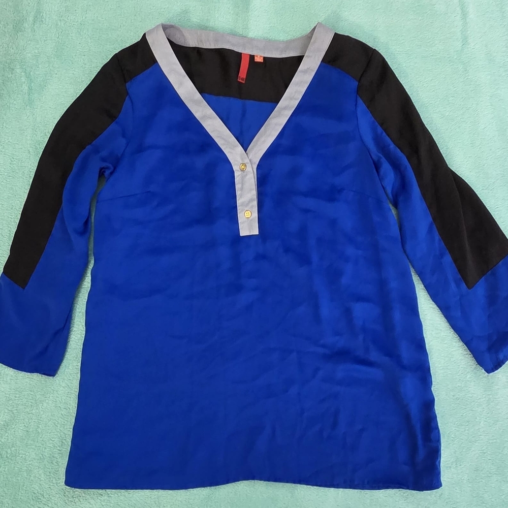 5/48 Blue and Black Blouse🧿
